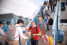 Du lịch 'đứng hình' trước khủng hoảng Nga - Ukraine