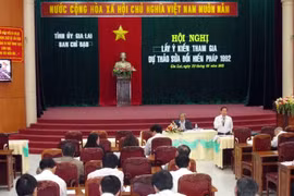 Tổ chức Hội nghị góp ý dự thảo sửa đổi Hiến pháp 1992