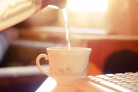 Lợi ích bất ngờ khi uống nước ấm