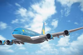 Máy bay Vietnam Airlines hạ cánh khẩn cấp để cứu khách