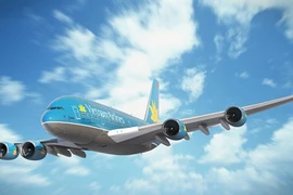 Máy bay Vietnam Airlines hạ cánh khẩn cấp để cứu khách