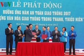 Khởi động chương trình "Thanh niên với văn hóa giao thông"