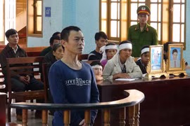 Mắc điện chống trộm làm chết người, lãnh 11 năm tù giam