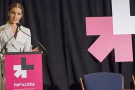 Phụ nữ các nước mừng 8-3 ra sao?