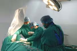 Bệnh viện Đa khoa Gia Lai tiếp nhận kỹ thuật đặt máy tạo nhịp tim