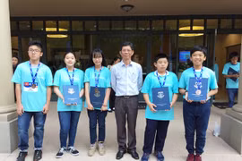 Việt Nam đoạt 1HCB và 4HCĐ tại cuộc thi toán học WMO 2018 Mỹ