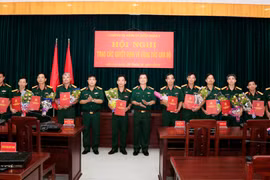 Quân đoàn 3: Trao quân hàm đại tá cho 11 sĩ quan
