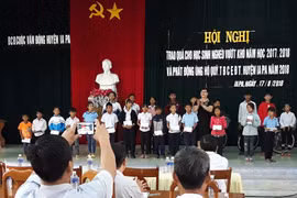 Tiếp sức đến trường cho học sinh nghèo huyện Ia Pa