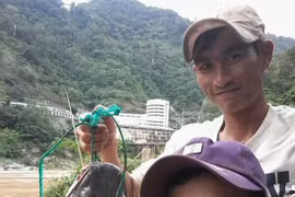 Săn cá lăng trên dòng Sê San