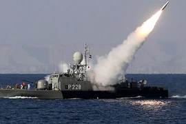 Hơn 50 tàu chiến Iran tập trận quy mô lớn tại Eo biển Hormuz