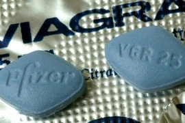 Thai phụ thử Viagra, con tử vong, dị tật