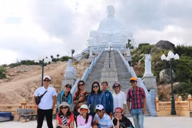 Chiêm ngưỡng tượng Phật ngồi lớn nhất Đông Nam Á