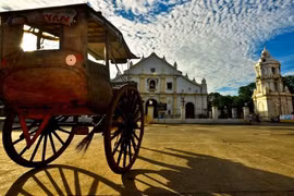 Sống chậm tại những thành phố cổ nhất Đông Nam Á