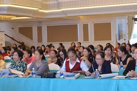 Hơn 100 phụ nữ tham gia chương trình truyền thông sức khỏe sinh sản