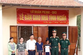Vun đắp tình quân dân