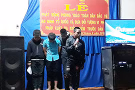 Chư Pưh đưa đối tượng trộm cắp tài sản ra kiểm điểm trước dân