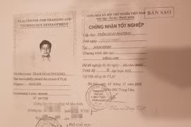 Giám đốc Cảng vụ HK sử dụng chứng chỉ từ "lò sản xuất bằng dởm"?