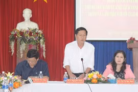 Tiếp tục ký HĐ để giải quyết tình trạng thiếu GV đầu năm học