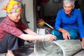 Làng chằm "áo giáp lá"