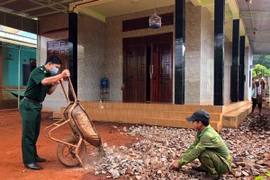 Học Bác để luôn gần gũi, gắn bó với nhân dân