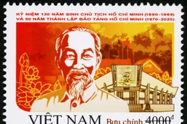 Phát hành bộ tem đặc biệt kỷ niệm 130 năm sinh Chủ tịch Hồ Chí Minh