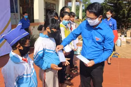 "Một triệu ly sữa" cho trẻ em có hoàn cảnh khó khăn