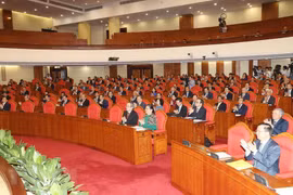 Vì sao nhấn mạnh bản lĩnh chính trị của Trung ương, Bộ Chính trị, Ban Bí thư?