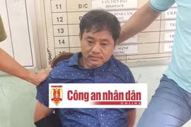 Hình ảnh đầu tiên về Bí thư xã Liên Hà sau khi bị Công an bắt giữ