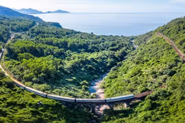 Khám phá miền Trung bằng tàu lửa dành cho khách VIP