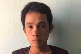 Bắt đối tượng đem gỗ của người khác đi bán