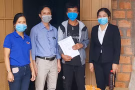 Món quà ý nghĩa với học trò nghèo