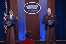Bộ trưởng quốc phòng Mỹ lên án Trung Quốc hung hăng ở Biển Đông, trục lợi từ dịch bệnh