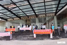 Bị khách vây đòi căn hộ, FLC Faros chấp nhận trả tiền phạt chậm bàn giao