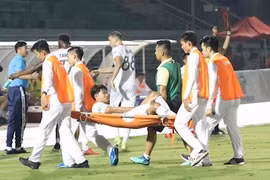 Xem giò Tiến Dũng, Đức Chinh và Công Phượng, ông Park buồn vui lẫn lộn