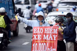 Ít ai để ý sơ hở nhỏ dễ 'thua to' nếu có chuyện khi mua thẻ bảo hiểm xe máy