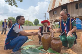 "Cầu cho mưa thuận gió hòa"