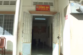 20 thanh niên vây ráp,đập phá trụ sở CA xã làm 3 người nhập viện