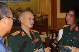 Quân tình nguyện Việt Nam giúp đỡ Campuchia là chí tình