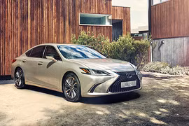 Lexus ES 250 2019 giá 2,5 tỷ tại Việt Nam