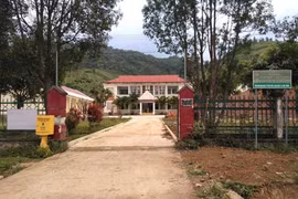 Cán bộ xã "môi giới" lao động để hưởng hoa hồng