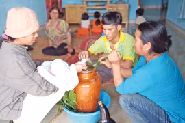 Độc đáo lễ Hlôm đon của người Bahnar