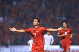 Những lý do cho thấy Phan Văn Đức là con bài tẩy của tuyển VN