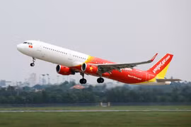 Máy bay Vietjet hạ cánh nhầm đường băng tại Cam Ranh