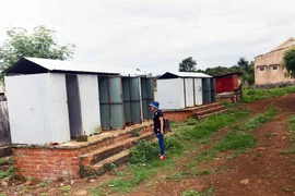 Chư Pưh: Bất cập nhà vệ sinh trường học