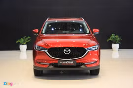 Xe bán chậm được khuyến mại, mẫu ăn khách tăng giá dịp cuối năm