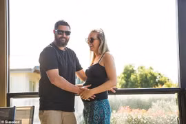 Chuẩn bị làm đám cưới,cặp đôi ngỡ ngàng phát hiện ra nhân duyên kỳ lạ