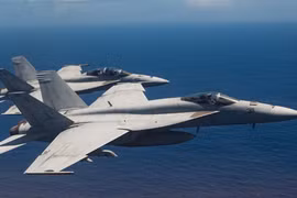 2 máy bay quân sự Mỹ rơi ngoài khơi Nhật Bản, 7 người mất tích