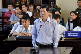 Truy tố 2 giám đốc doanh nghiệp vụ chạy thận làm 9 người chết