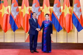 Chủ tịch Quốc hội hội kiến Thủ tướng Chính phủ Vương Quốc Campuchia