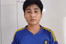 Bình Định: Bắt nghi phạm dùng gạch đập vào đầu nhân viên giữ xe để cướp tiền